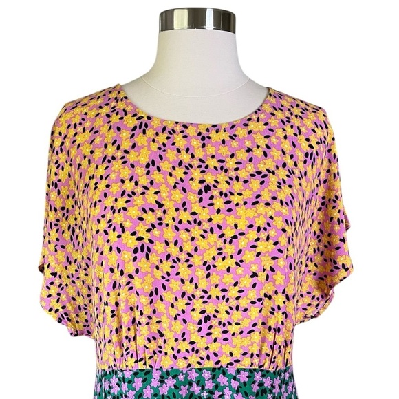 TOPSHOP Floral Print Dress with Handkerchief Hem NWT Size 10 - Picture 10 of 16